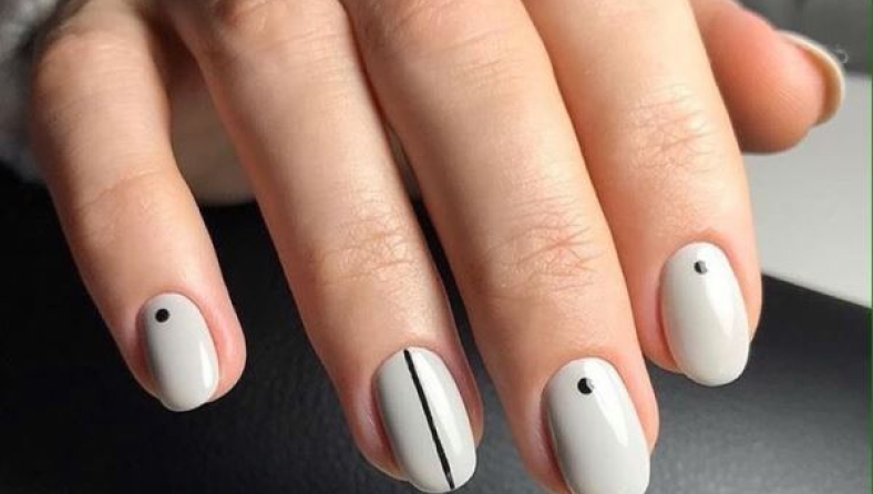 784603cebb518257f2ab6ae8ff021ab0-nail-art-stripes-polka-dot-nails.jpg