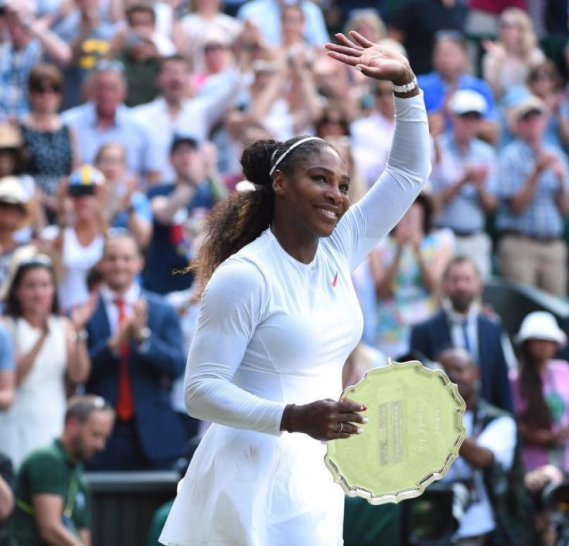 Serena Williams

«Δουλεύουμε εξίσου σκληρά με τους άντρες», εξήγησε. «Εργάζομαι, παίζω τένις, από τότε που ήμουν 3 ετών. Και ότι πληρώνομαι λιγότερο μόνο λόγω του φύλου μου - δεν φαίνεται δίκαιο»

