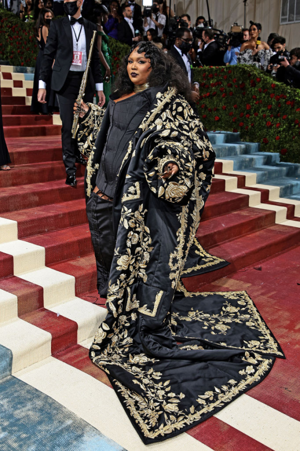 Lizzo με Thom Browne
