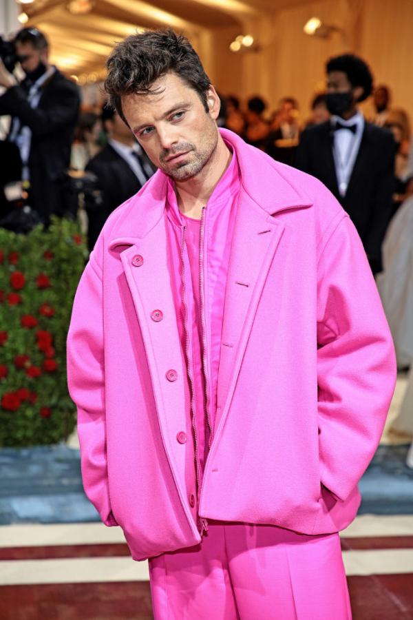 Sebastian Stan με Valentino
