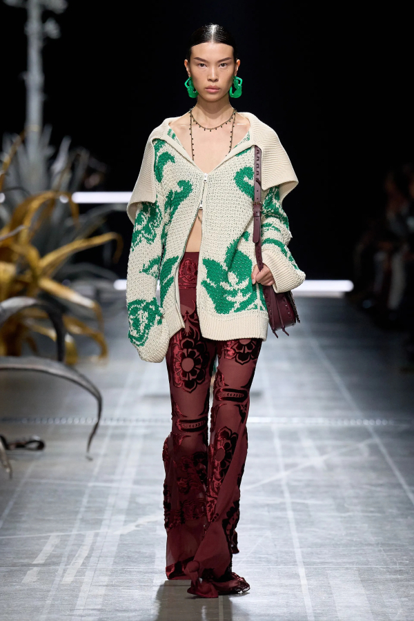 Etro

