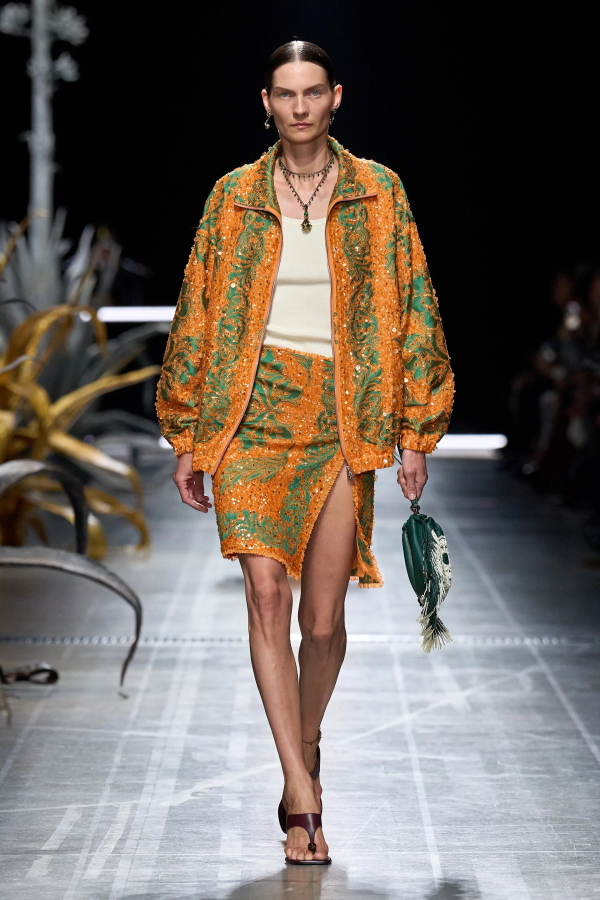 Etro
