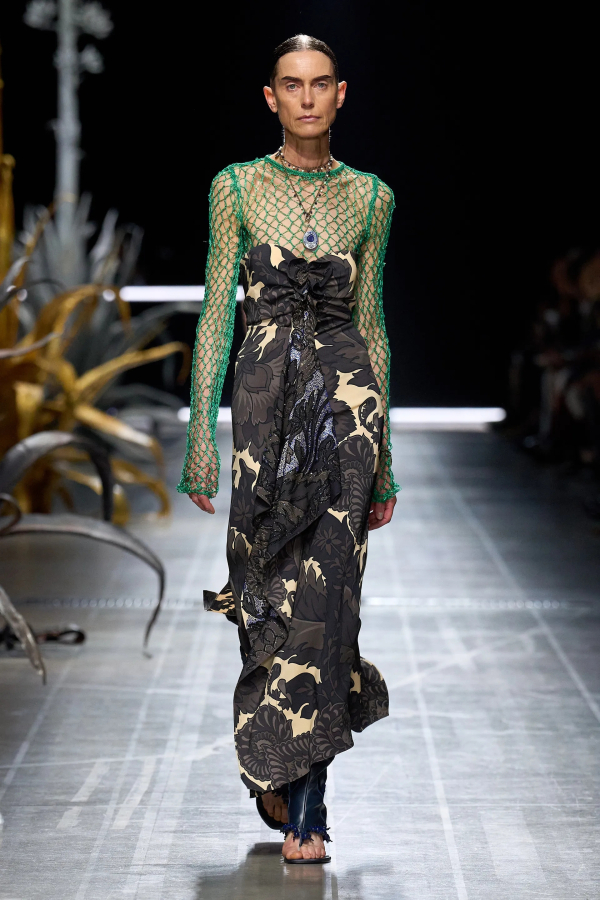 Etro
