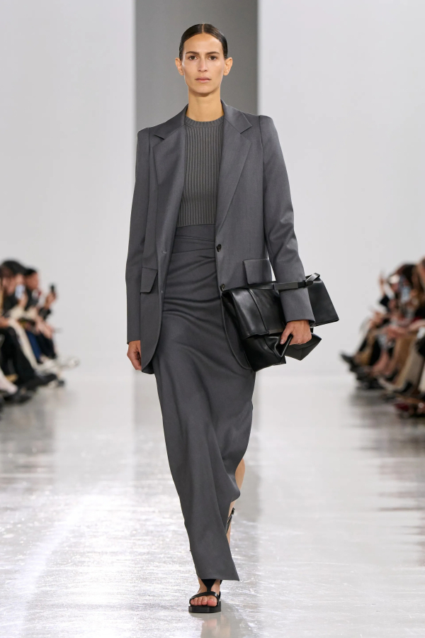 Max Mara
