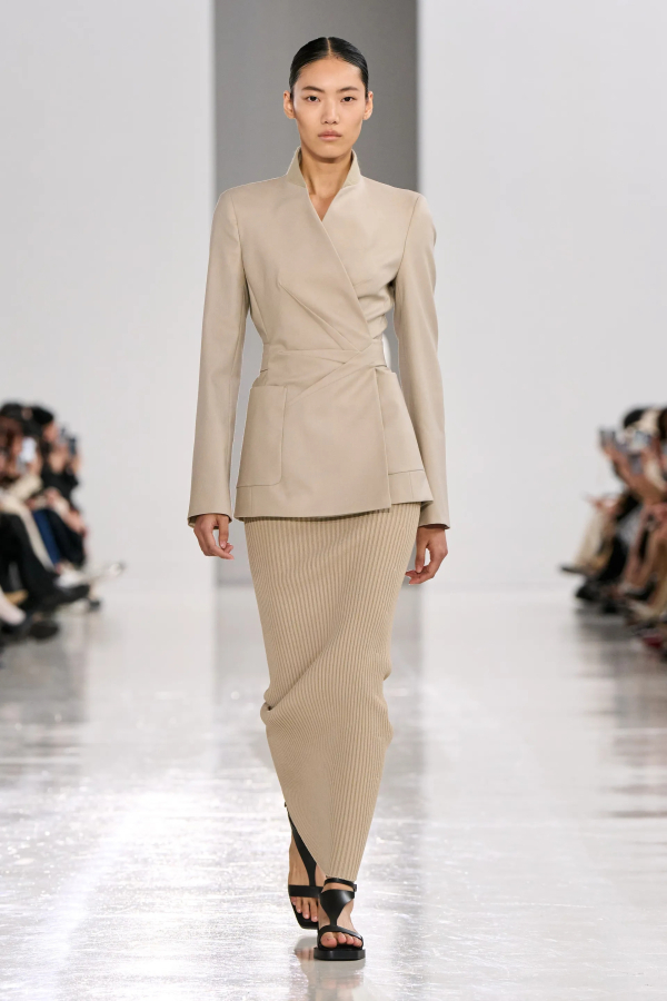 Max Mara
