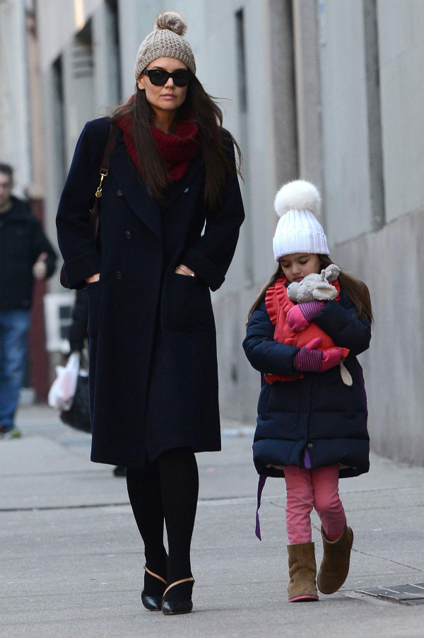 Katie Holmes and Suri Cruise walk to her final performance of   Dead Accounts   in Manhattan
