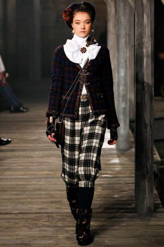 CHANEL8