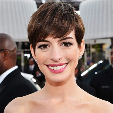 2013-anne-hathaway-400