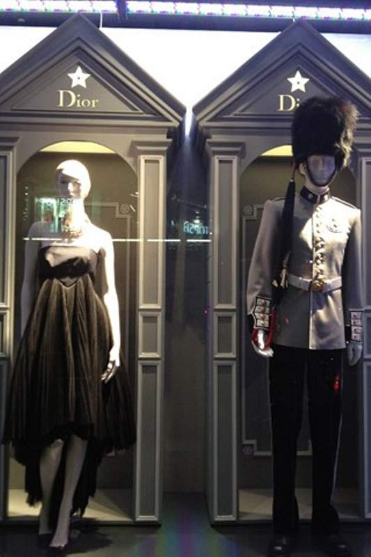 DIOR15