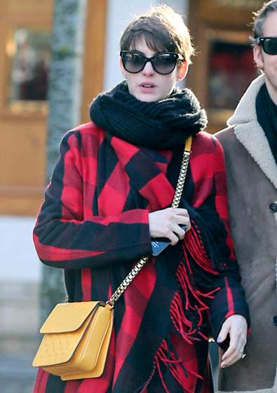 1361402319 inf anne hathaway adam-3--anne-hathaway-560-3