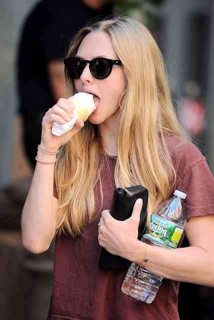 Amanda Seyfried in NYC03