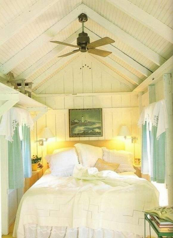 BEACH BEDROOM1