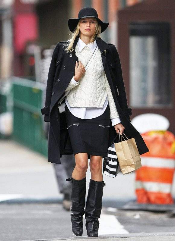 KAROLINA KURKOVA