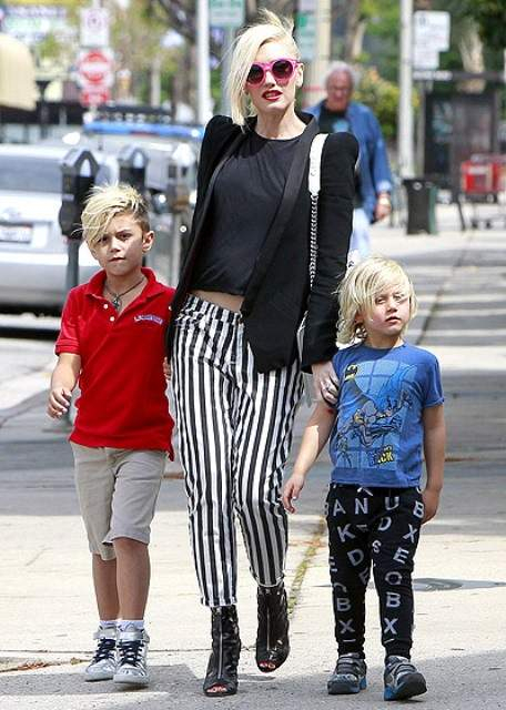 1368119330 gwen-stefani-zuma-kingston-lg
