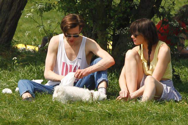 EXCLUSIVE  Daisy Lowe and Mat Smith aka Dr Who in Primrose Hill Park London