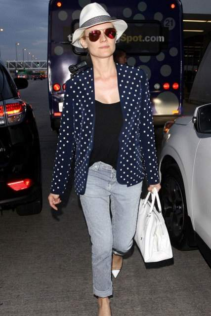 Diane-Kruger-Vogue-8May13-Rex b 426x639