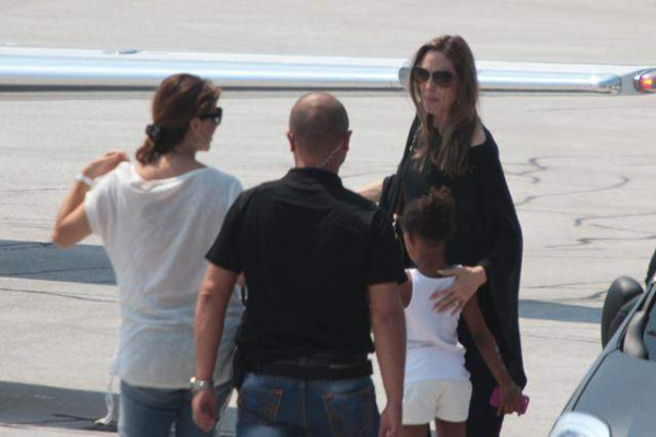 Angelina Jolie leaving Bosnia