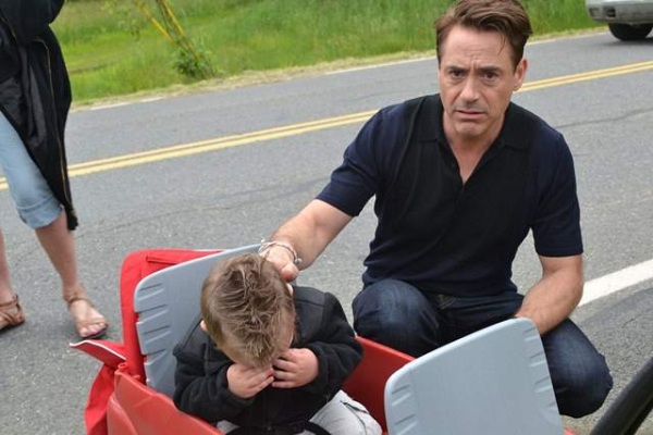 EXCLUSIVE  Robert Downey Jr  consoles tearful toddler wanting to meet   Iron Man  