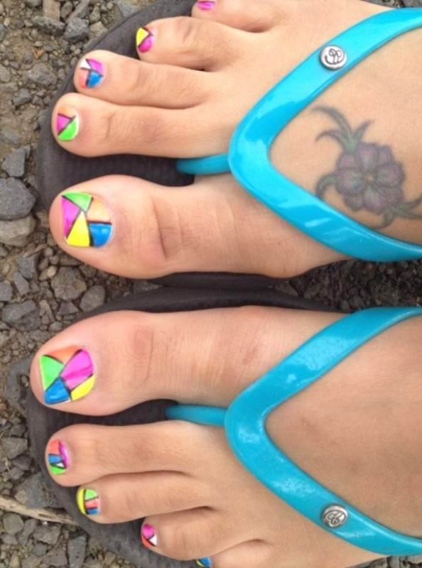 NEON PEDI 11 