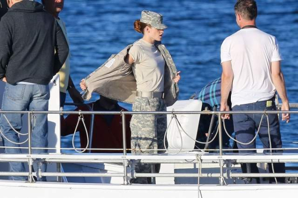 Kristen Stewart on the set of Camp X-Ray 
