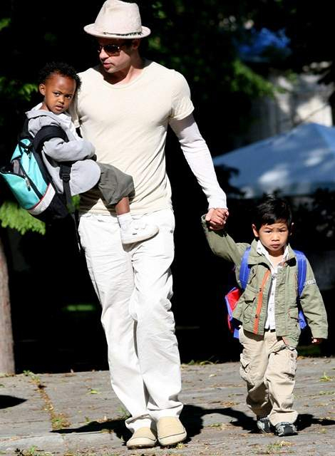 Brad Pitt takes the kids to school in Prague