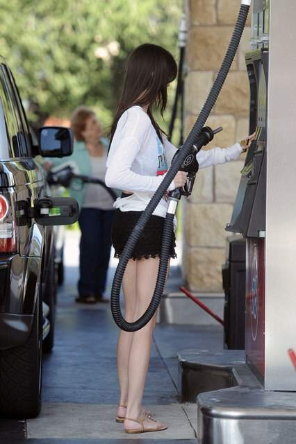 Kendall Jenner fills up her Range Rover wearing tiny hot pants in Los Angeles
