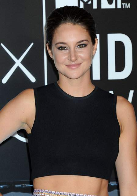 Pictured Shailene Woodley br rMandatory Credit Gilbert Flores Broadimage br r2013 MTV Video Music Awards - Arrivals br r P r8 25 13 Brooklyn New York United States of America br r P r B Broadimage Newswire B br rLos Angeles 1 310 301-1