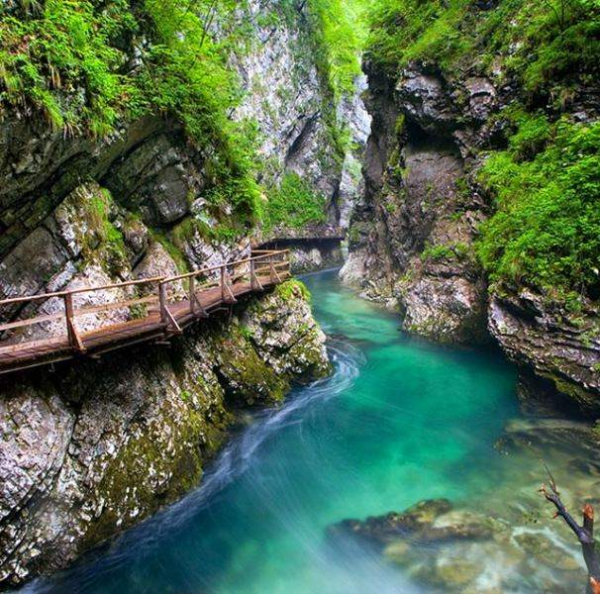 amazing places 10 
