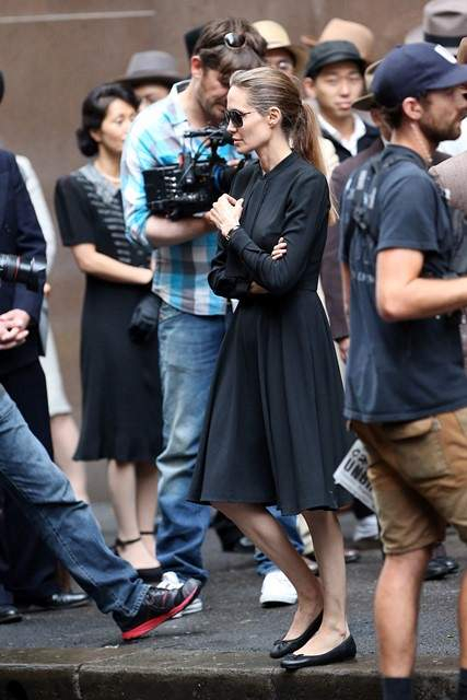 Angelina Jolie on set of her new film Broken on Pitt Street Sydney Australia r P rPictured Angelina Jolie r B Ref SPL655695 221113 B BR rPicture by KHAP Grey Wasp Splash News BR r P P r B Splash News and Pictures B BR rLos A