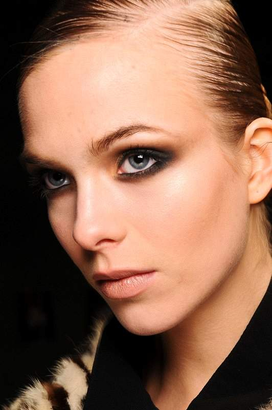 Pixelformula nCarmen Marc Valvo nwinter 2012 - 2013 nready to wear New York nWomenswear nBeaute Beauty
