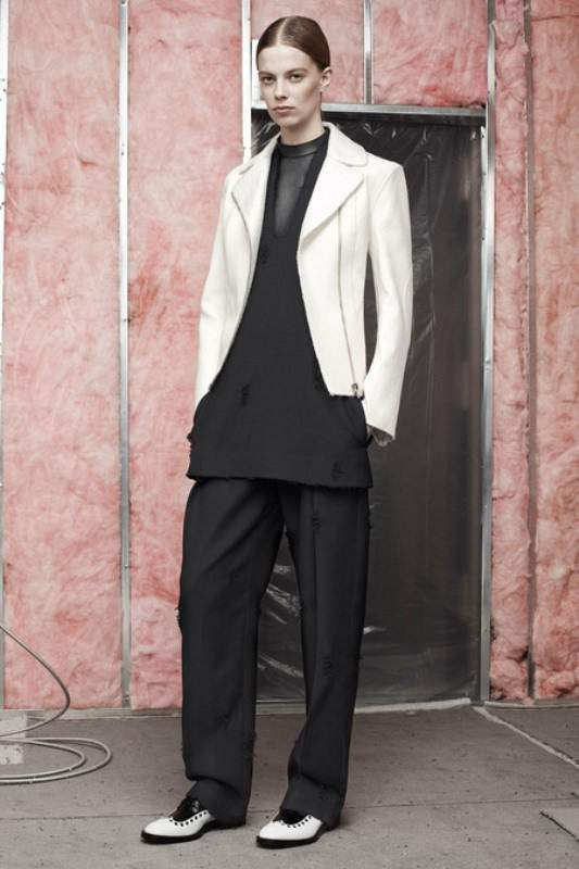 Wang 017 1366 450x675