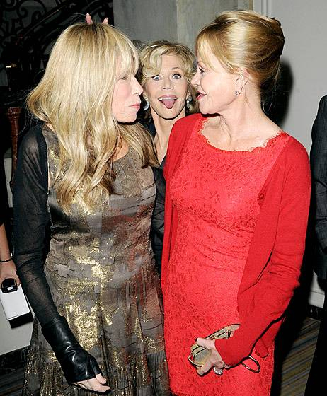 1389735772 carly-simon-jane-fonda-melanie-griffith-560