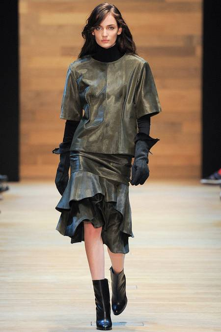 Guy Laroche 1 