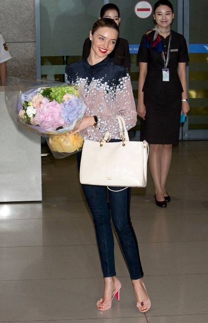 Miranda Kerr - arriving at South Korea Airport -2013-06-11 -04