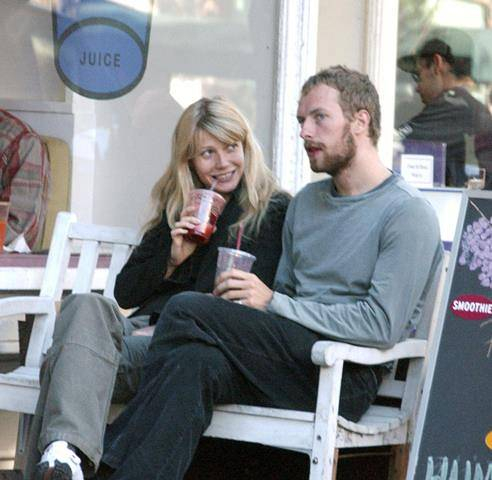 EXCLUSIVE Actress Gwyneth Paltrow and boyfriend Chris Martin are seen heading to a juice bar in LA the pair sat outside where Gwyneth cooed at a baby nearby After spending a happy afternoon at the bar Gywneth and Chris take a leisurely hand in hand st