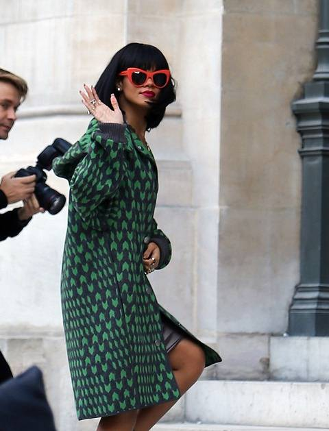 Rihanna attends Stella McCartney s Fashion Show in Paris