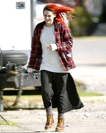 1397655935 kristen-stewart-560
