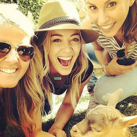 Hilary-Duff-hung-out-goat