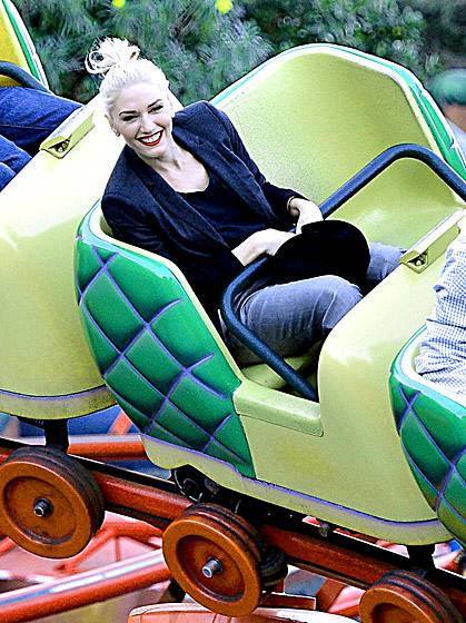 1402338390 gwen-stefani-560