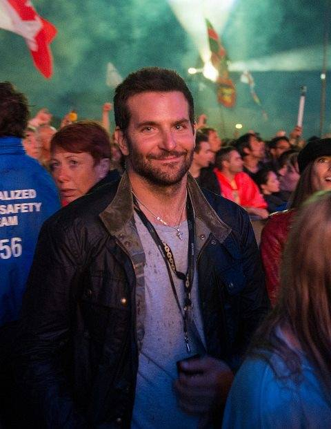 Bradley-Cooper-watched-Metallica-show-Glastonbury-England