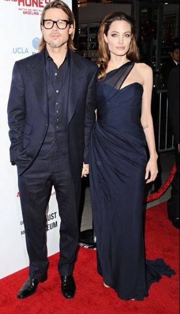 1329940577 angelina-jolie-brad-pitt-lg