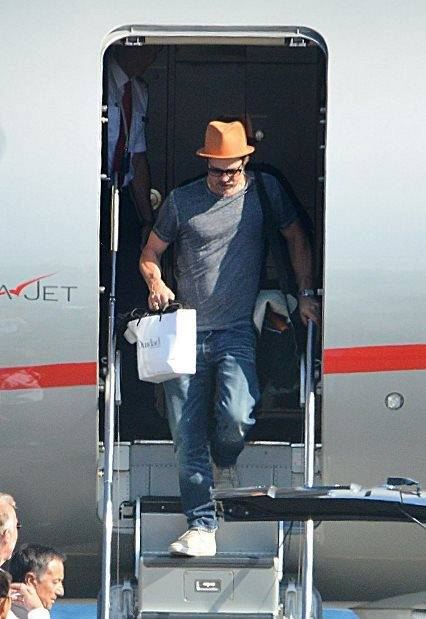 Brad-Pitt-touched-down-Nice-France-his-family-Friday