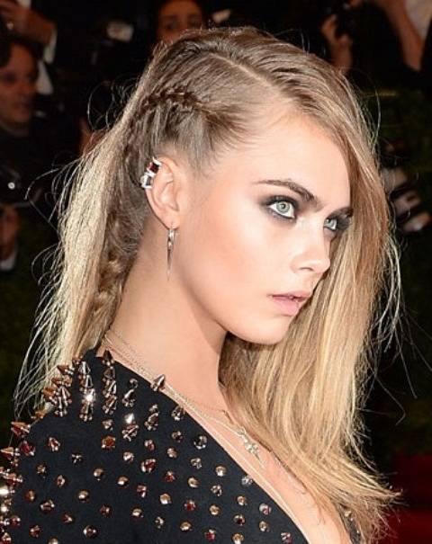 Cara-Delevingnes-Down-Hairstyle
