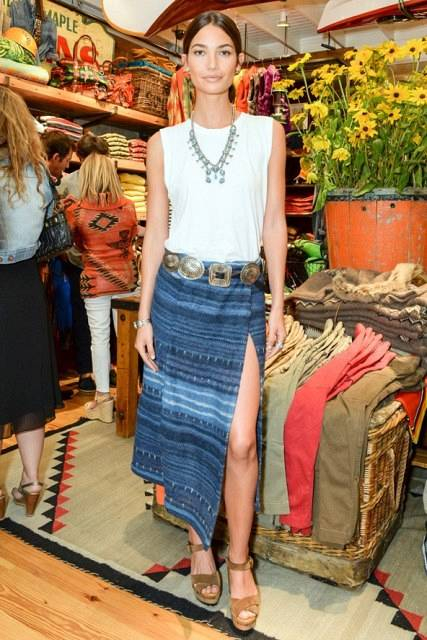 Lily-Aldridge-Vogue-26Aug14-Rex b 592x888