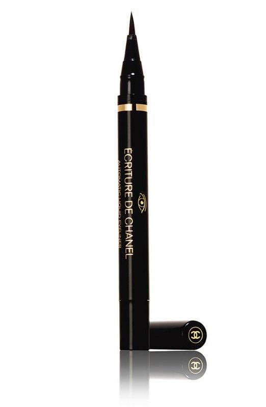 8 chanel-ecriture-de-chanel-liquid-eyeliner
