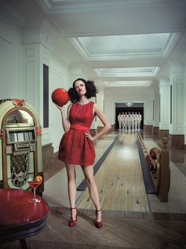 STARRING  Eva Green - OUTFIT  Azeddine Alaia Bright Red Bubble Dress in Embroidered Cotton from S S 2014 - SHOES  Burgundy shiny python   Lanvin Sturdy stiletto   shoesBelt  Andrew Gn vermillion silk faille belt - COCKTAIL  Old Pal