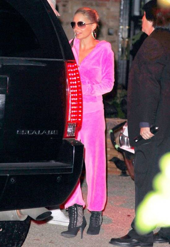 27527 Nicole Richie Kate Hudson s Halloween Party in Pacific Palisades CA October 29 2011 001 122 181lo