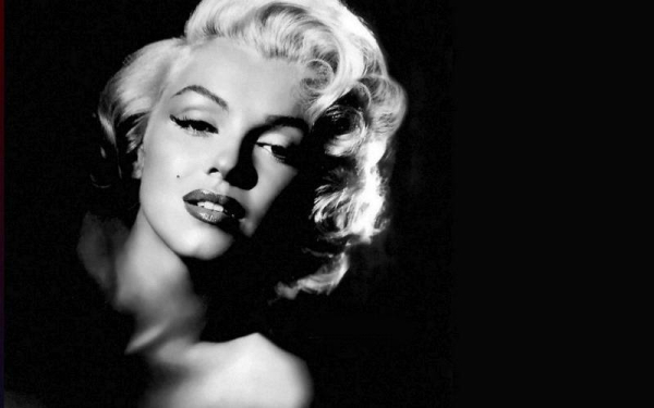 Marilyn-Monroe-008-1920x1200