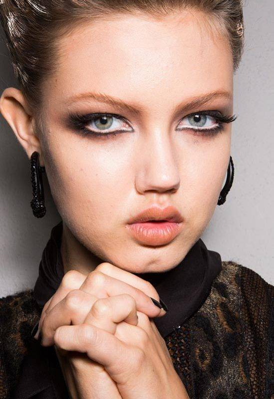 129bd jean-paul-gaultier-fall-2013-couture-backstage-makeup