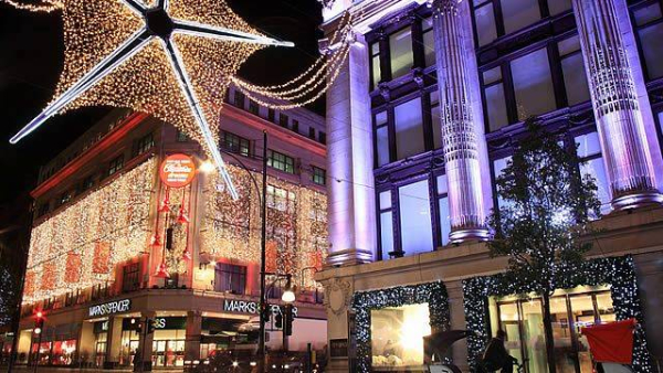 64131-640x360-oxford-street-christmas-lights-istock-640